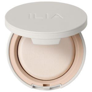 ILIA – Soft Focus Finishing Powder with 12-Hour Shine Control